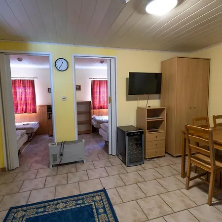 Drevenice Via Vitis Apartamento *