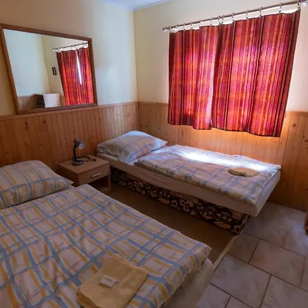Drevenice Via Vitis Apartamento Podhájska